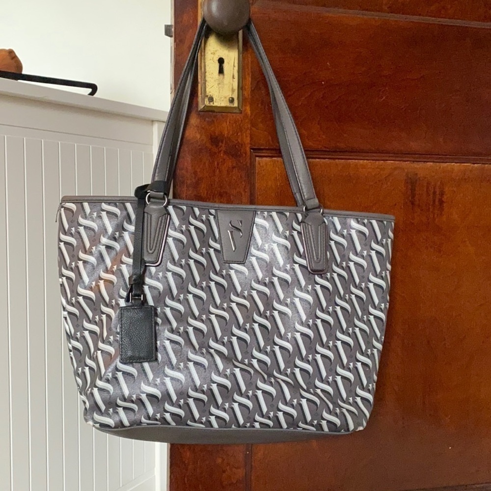 Simply Vera by Vera Wang purse